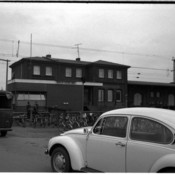 Bahneigene Miet- und Dienstwohnungen am Bahnhof - Aufnahme vom 06. Dezember 1972